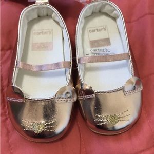 CARTERS || baby Mary Janes